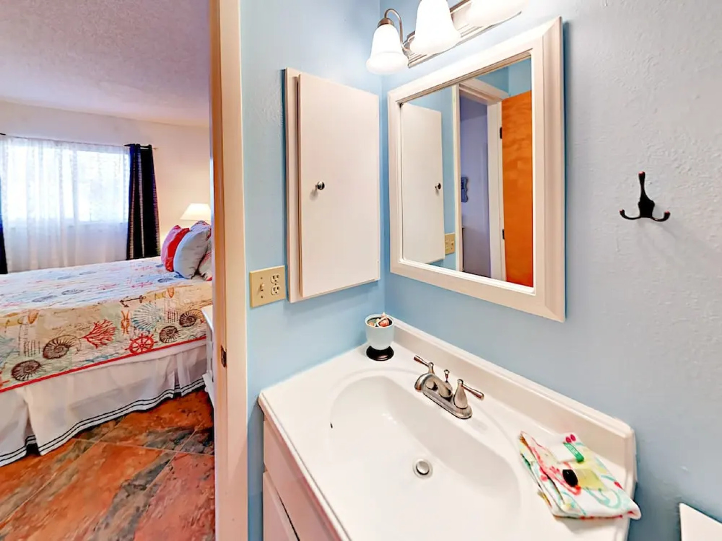 803 Suncrest Drive Home 3 Bedrooms 2 Bathrooms Home