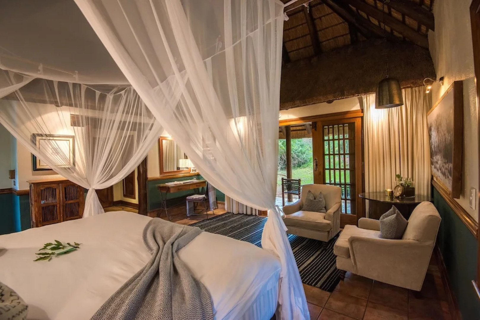 Thornybush Waterside Lodge