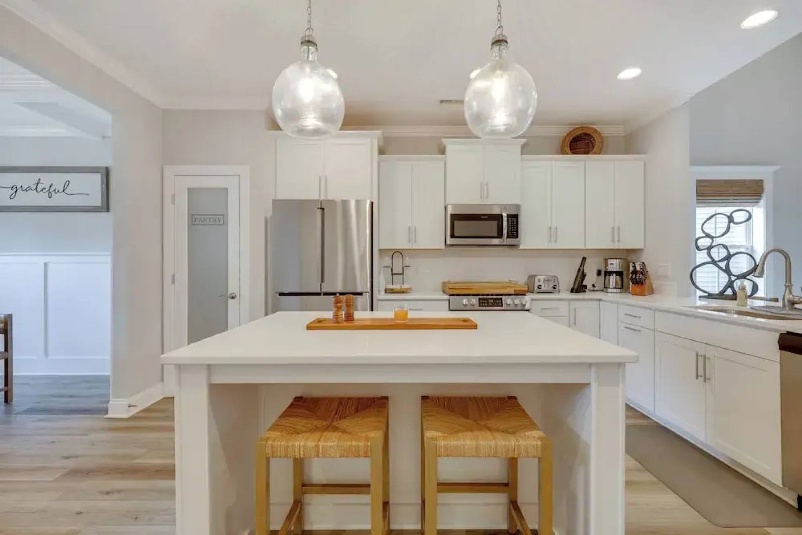 Spacious Home w/ Screened Patio in Wilmington!