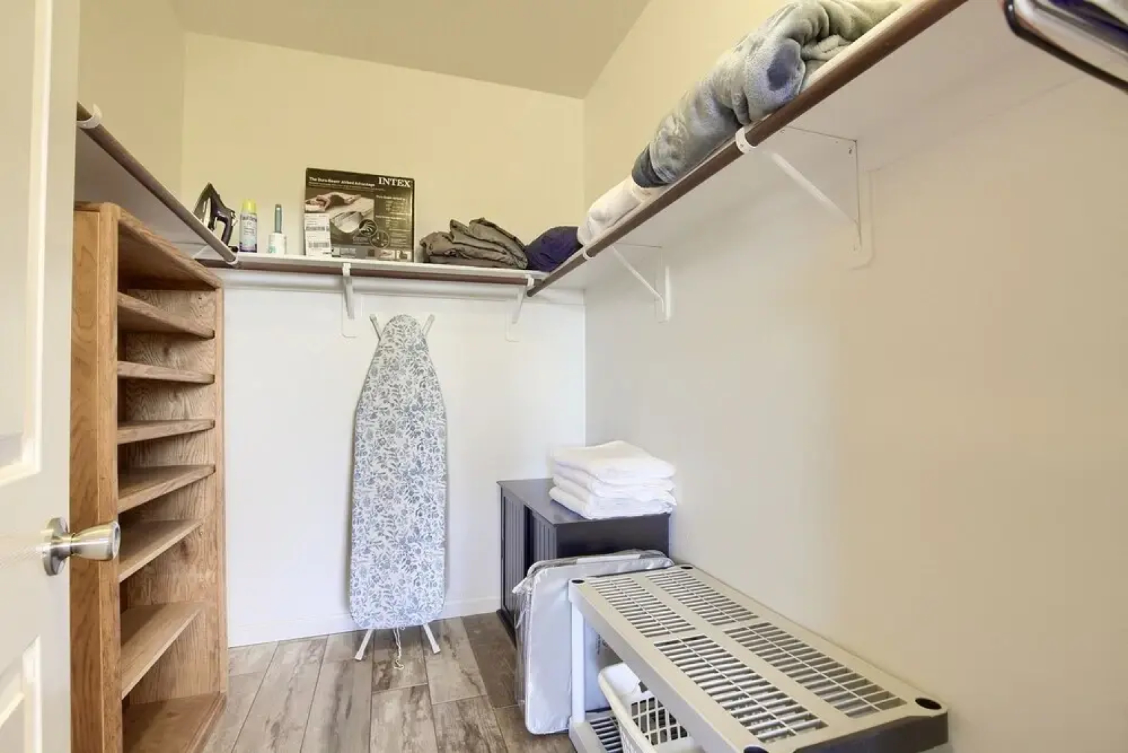 Nevada Elegance Newly Upgraded, 20 min From Strip!