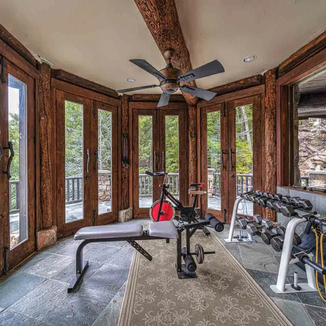 Forge Lake Lodge in Topton