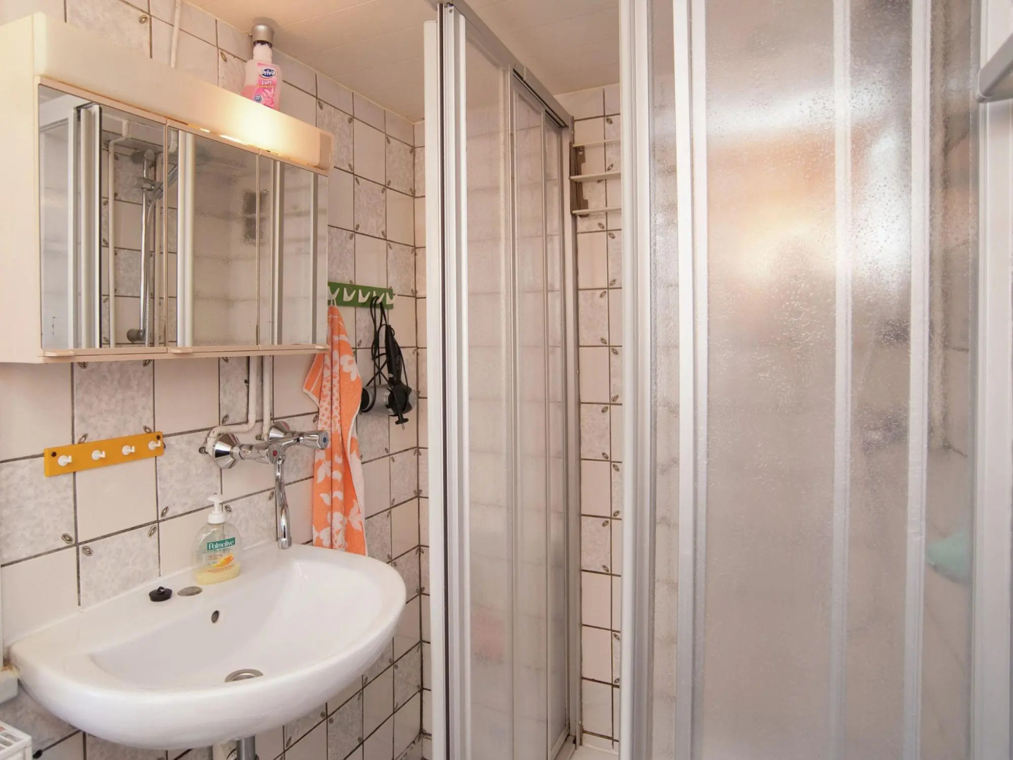 Quiet Cottage Near Trails