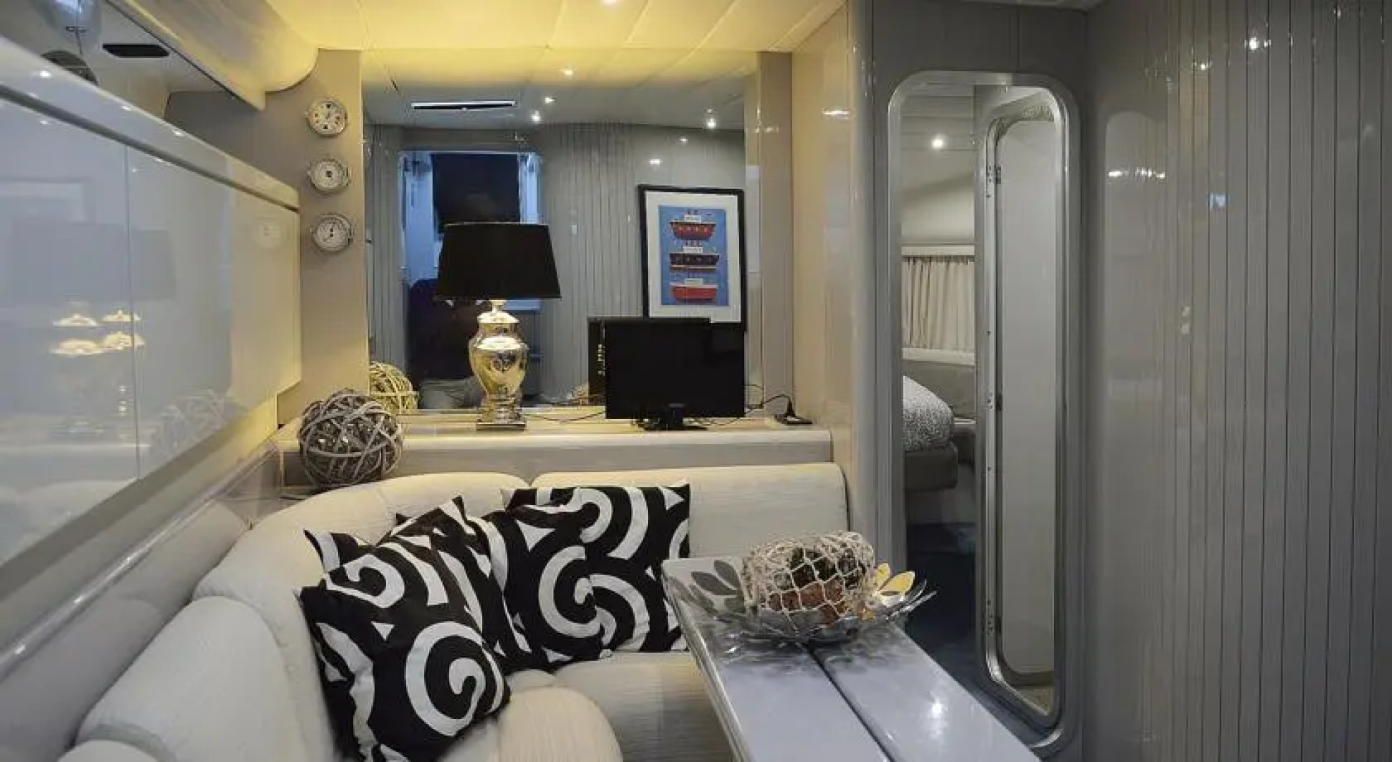 Boats & Breakfast Iseo Lake Pisogne 2