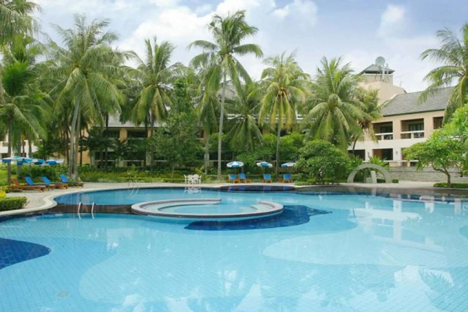 Lake View Resort & Golf Club