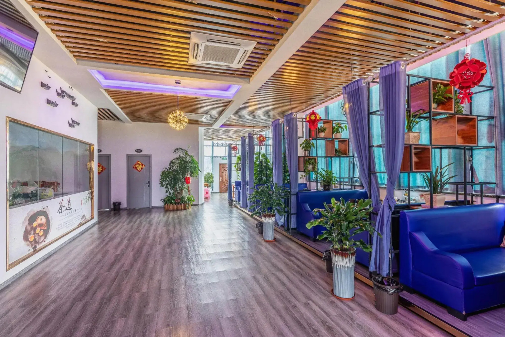 Changchi Hot Spring Hotel