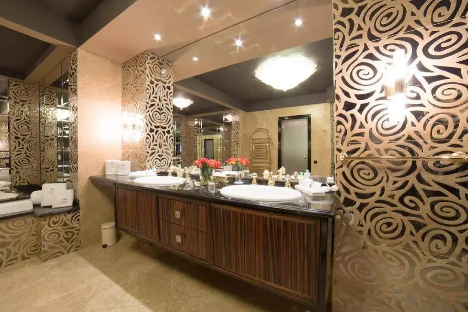 Royal Spa & Hotel Resort