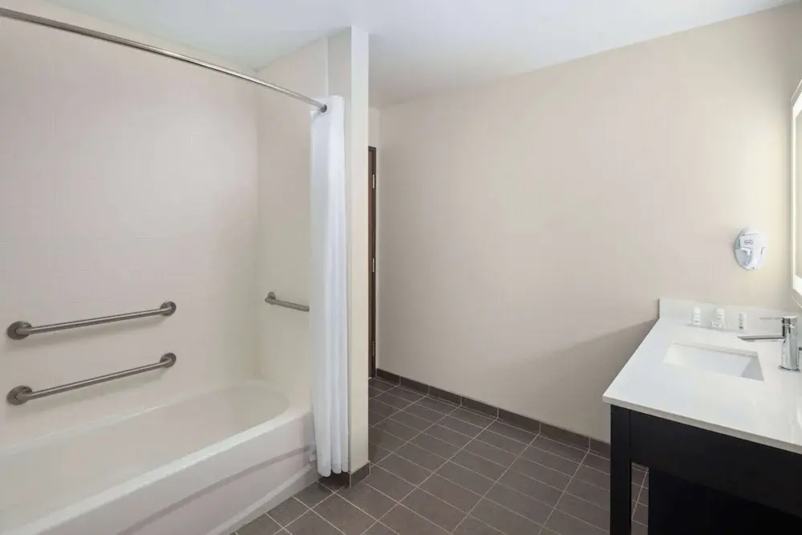 La Quinta Inn & Suites by Wyndham Wenatchee