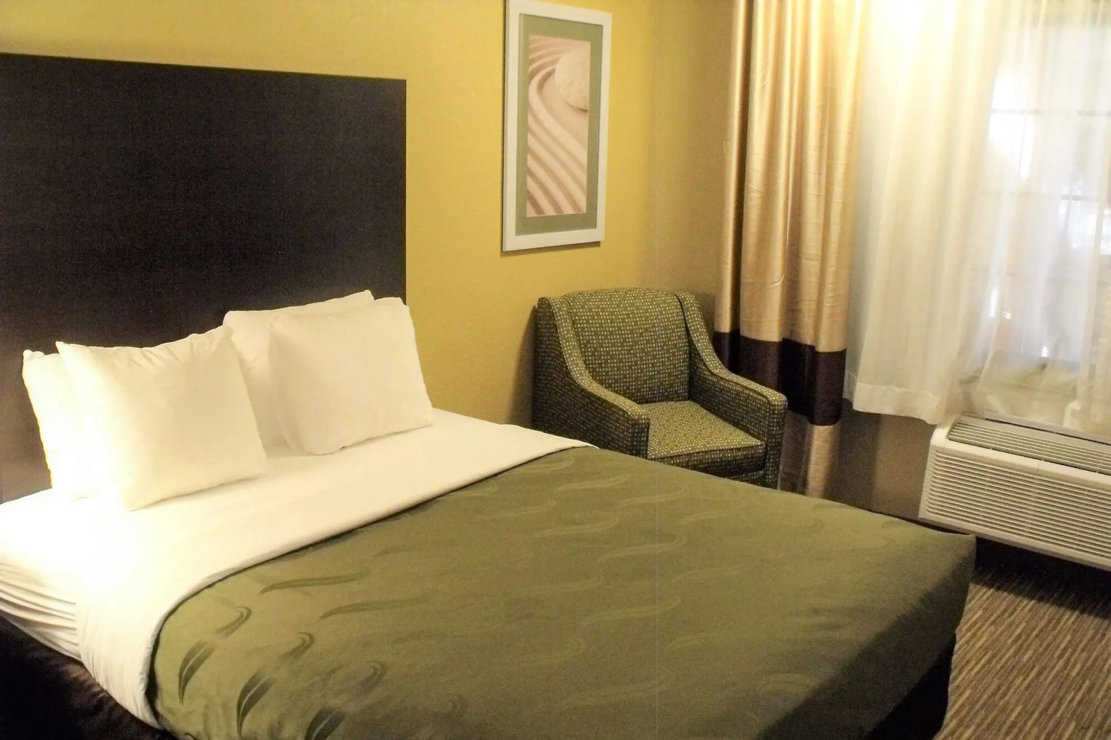 Clarion Pointe Winslow I-40