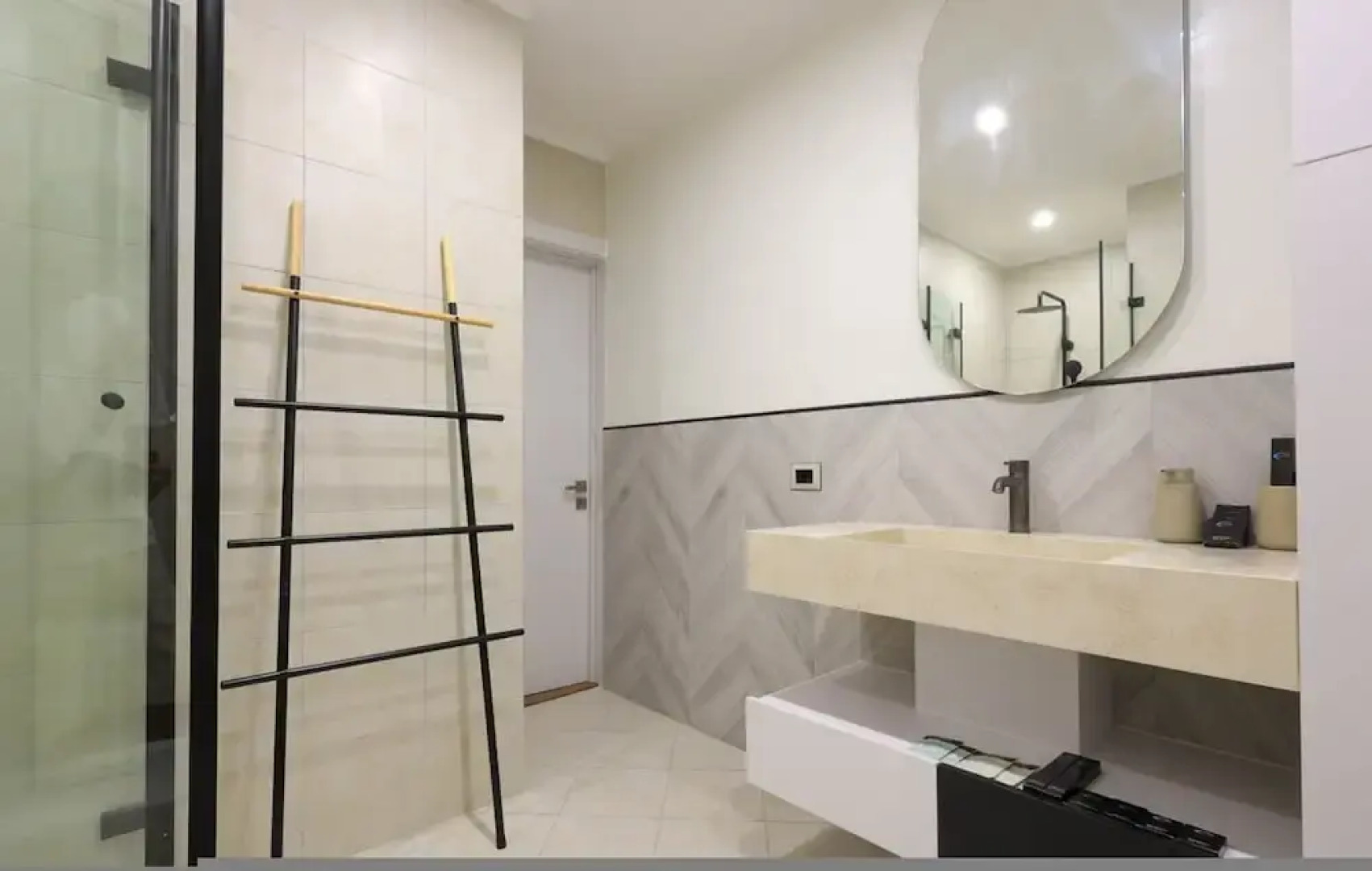 Grandstay Apartments 003