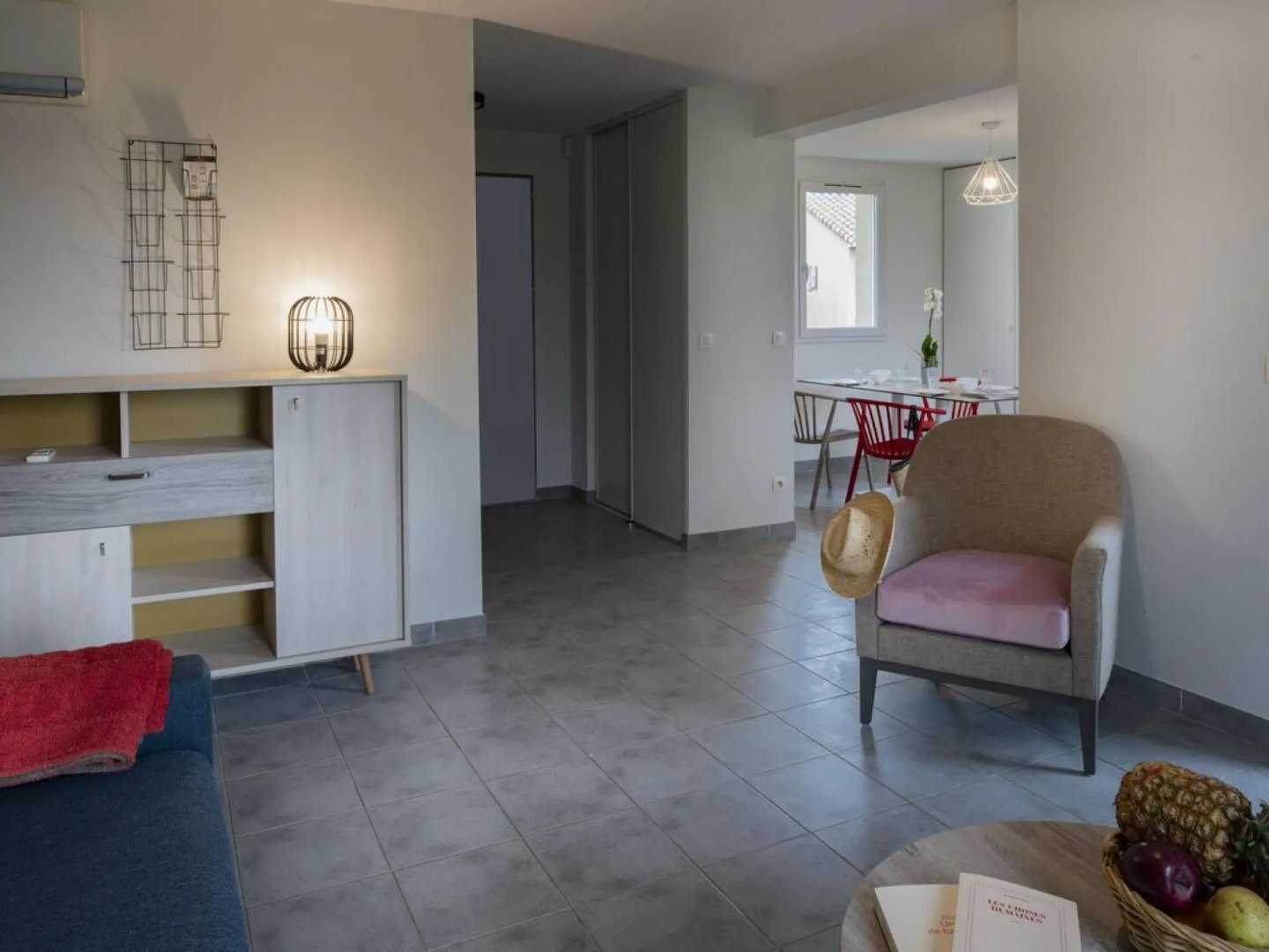 Holiday home in Mediterranean style with air con and bubble bath