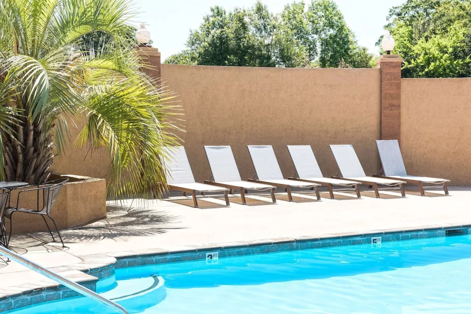 Griffin Inn and Suites