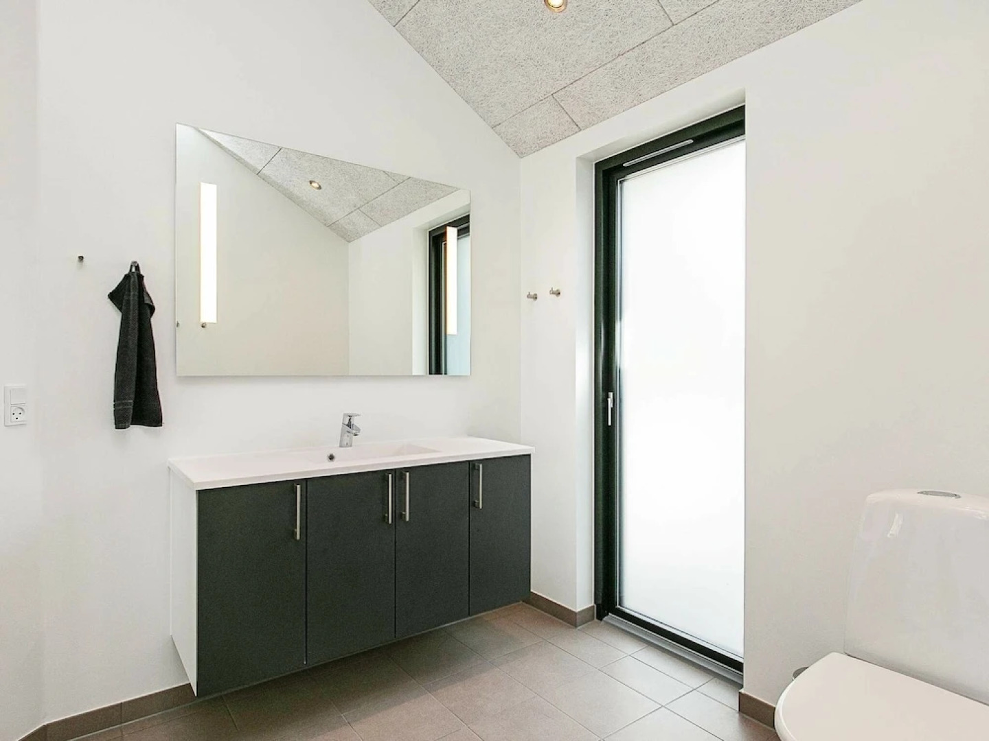 Comfy Holiday Home in Vinderup With Terrace