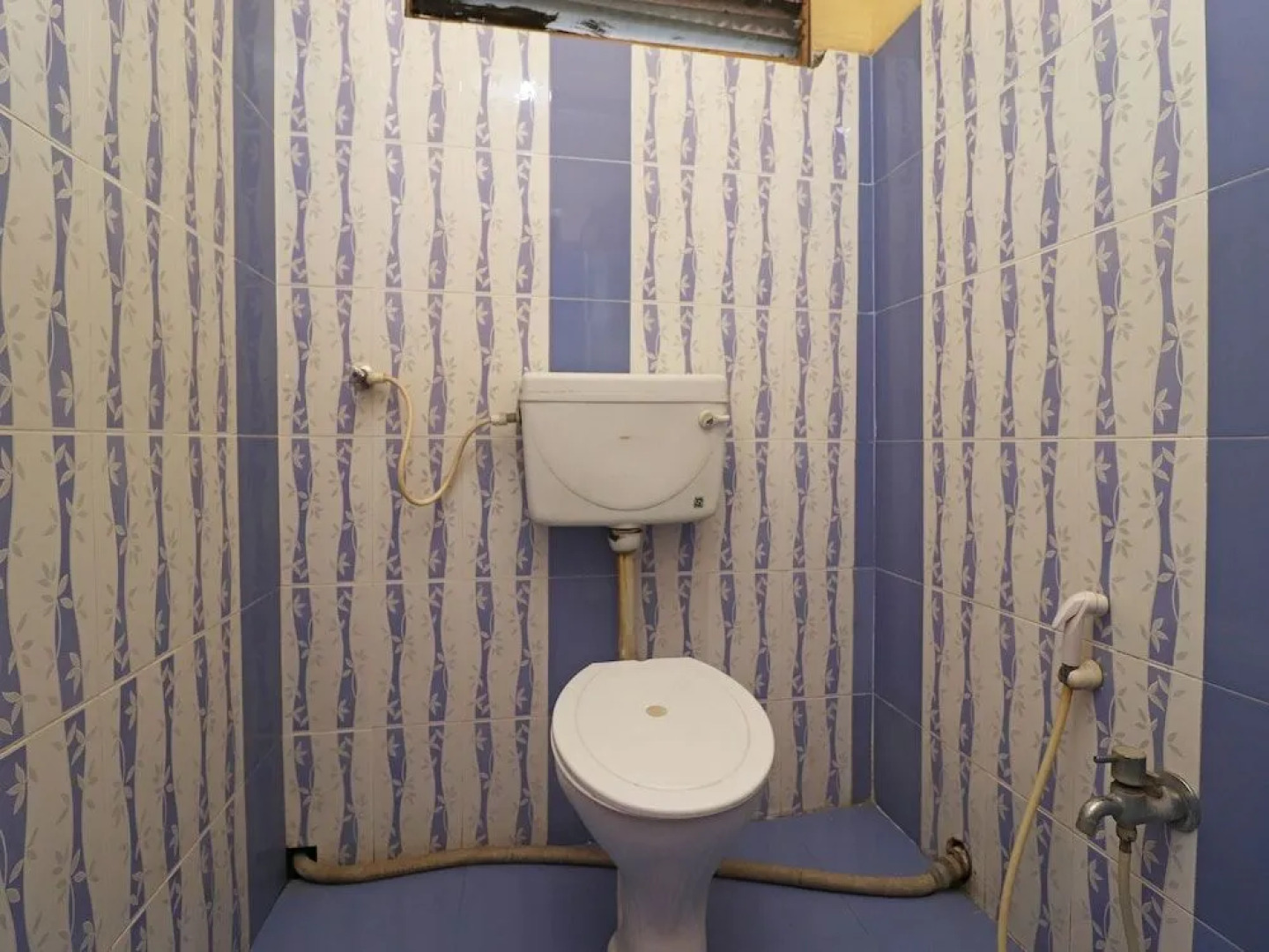 OYO 33455 Hotel Shivam