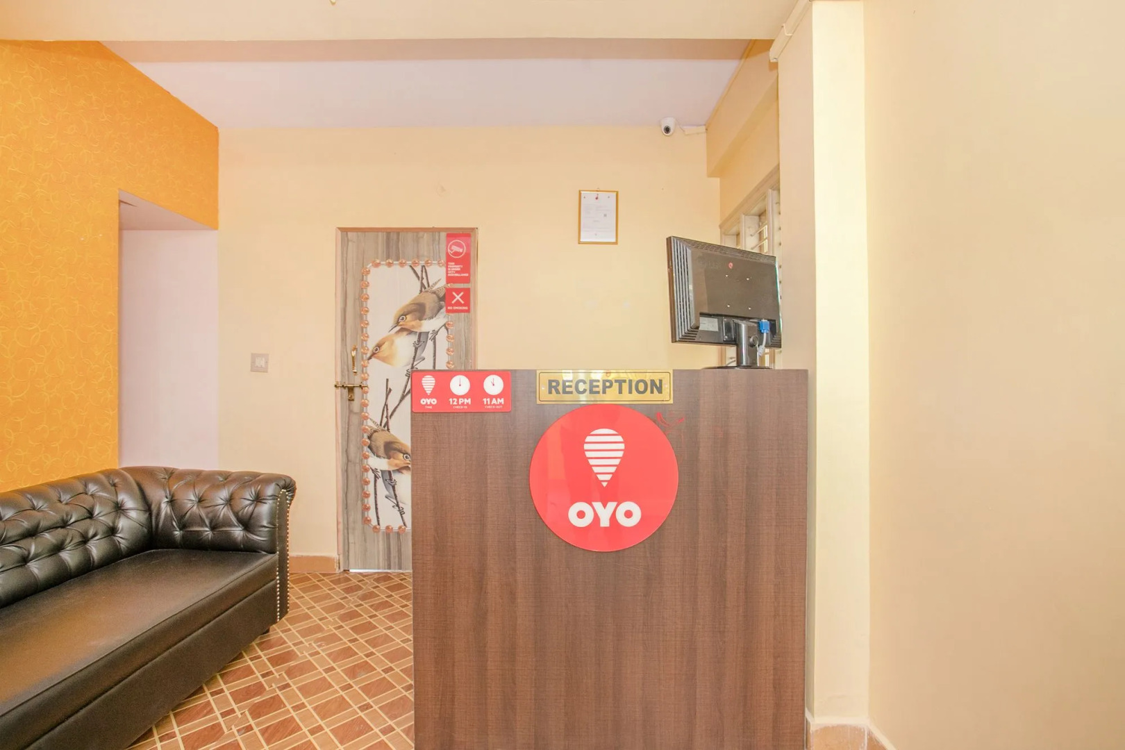 OYO Flagship 11419 Surya Residency