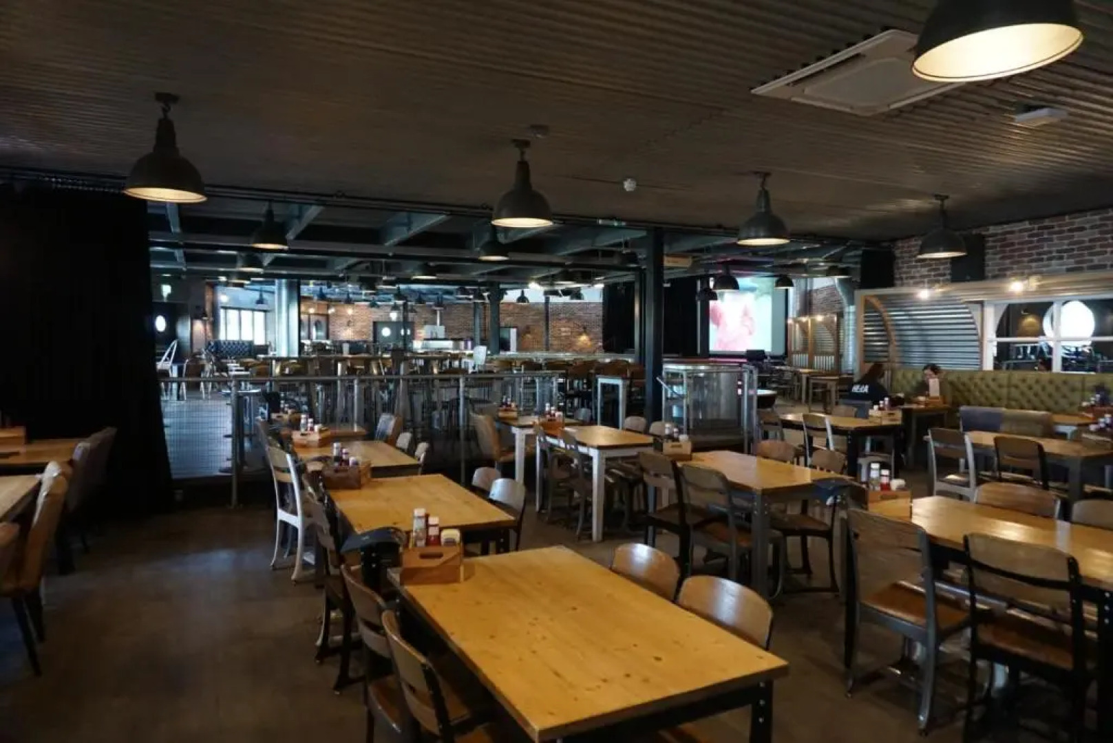 MPoint36 at Tattershall Lakes Hot Tub Lake Views 3 Bedrooms