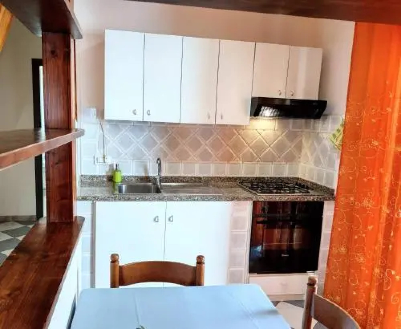 Casa Vacanze via Pola