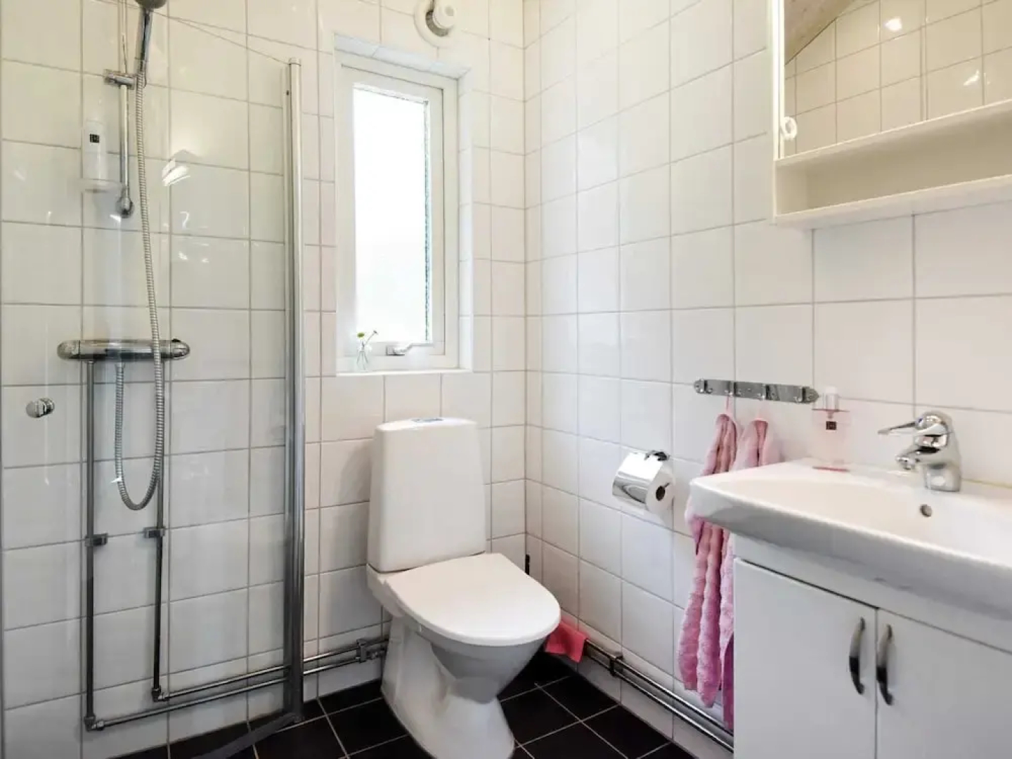 4 Person Holiday Home in Bralanda