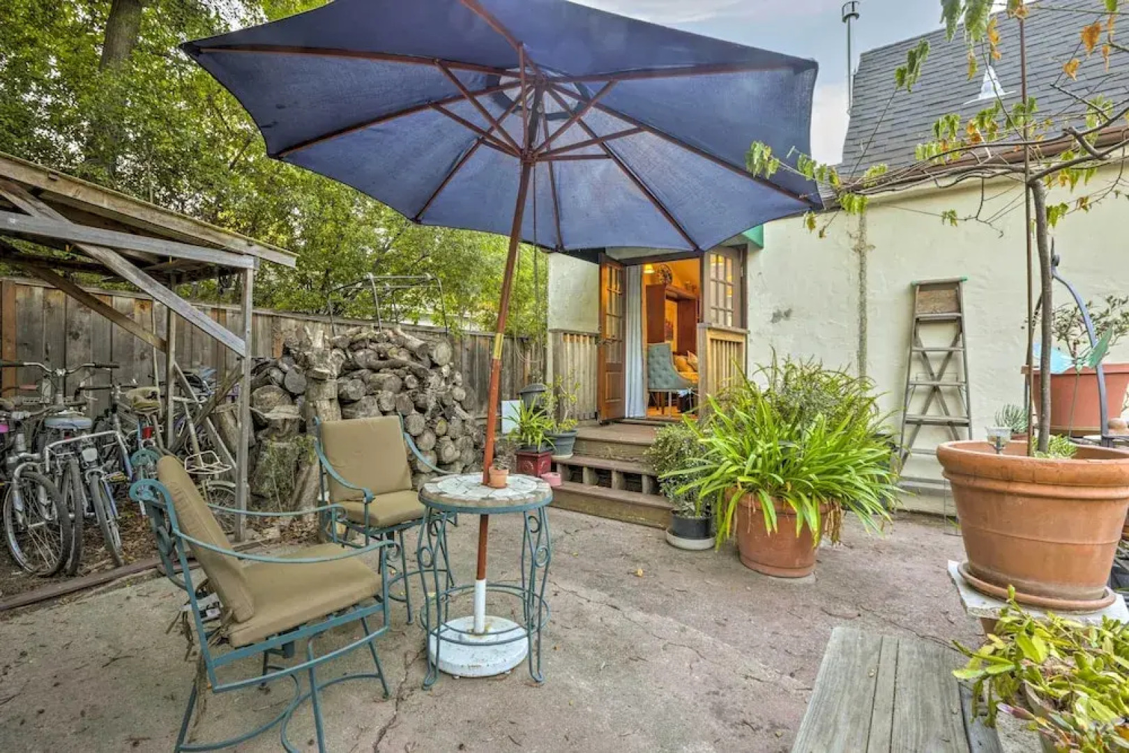 Updated Menlo Park English Tudor Garden Cottage!