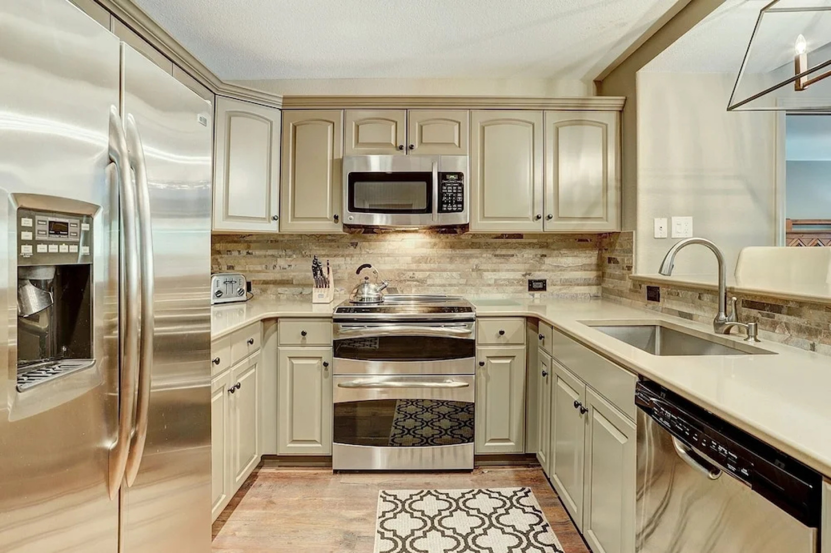 Luxurious 3 Bedroom Walk To Slopes & Beaver Creek Ge Condo by Redawning