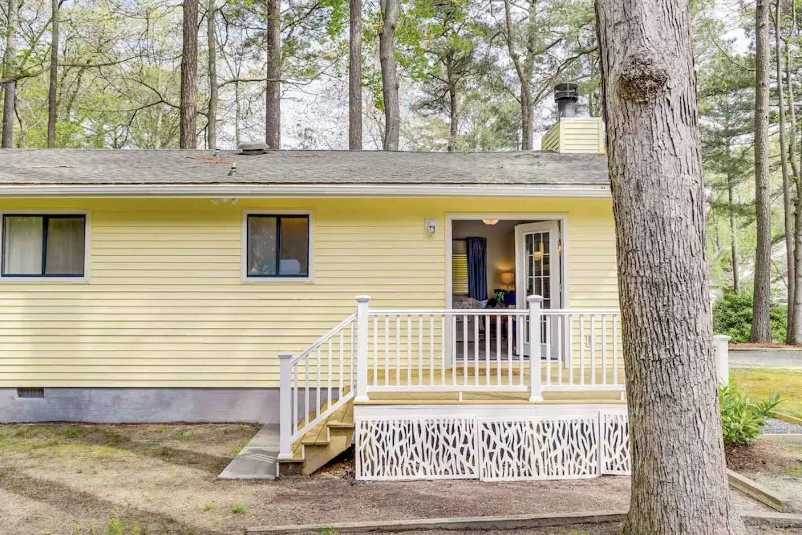 Charming Ocean Pines Home - 9 Mi to Beach!