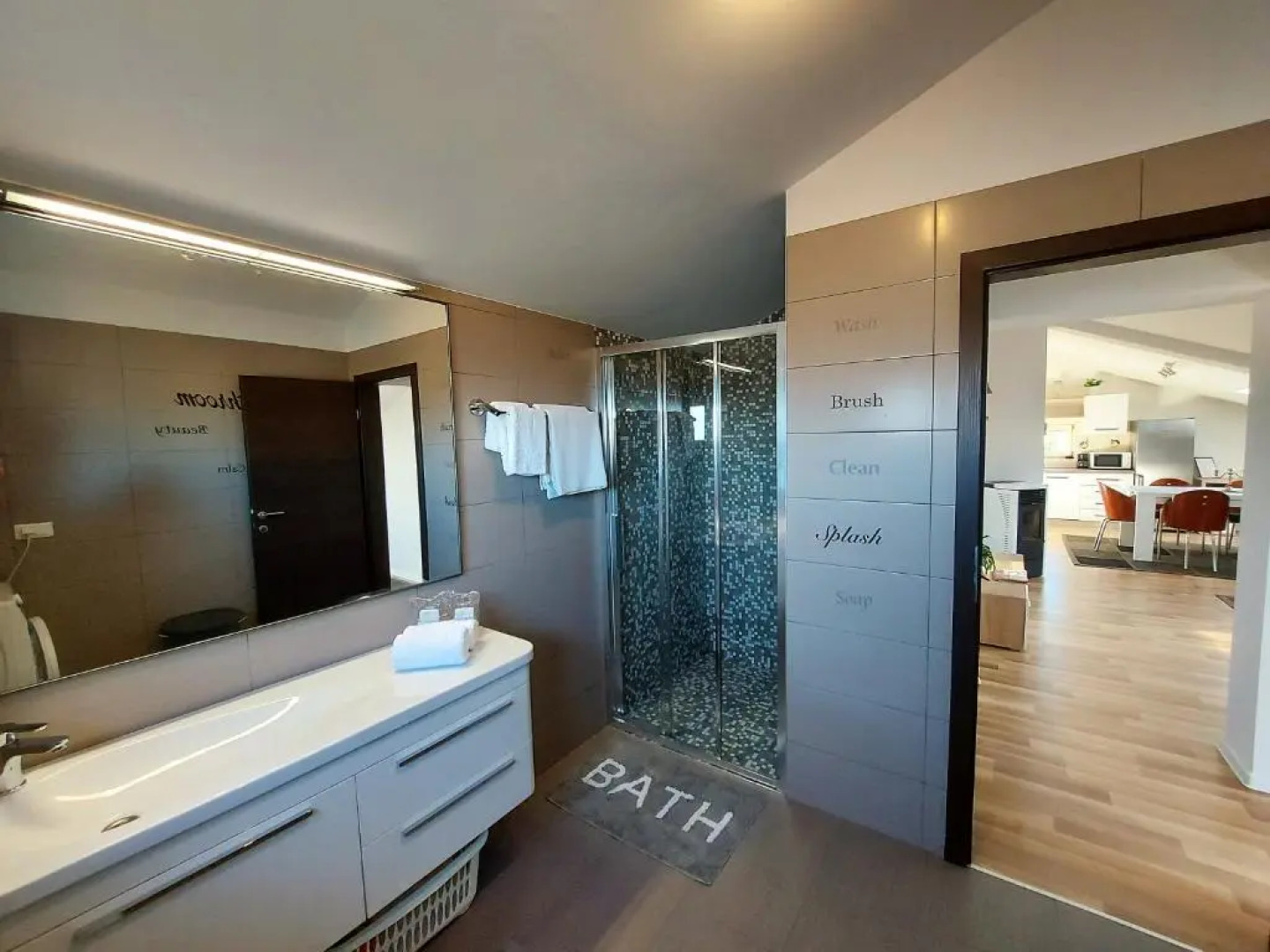 Rooms and Apartments IstraSoley