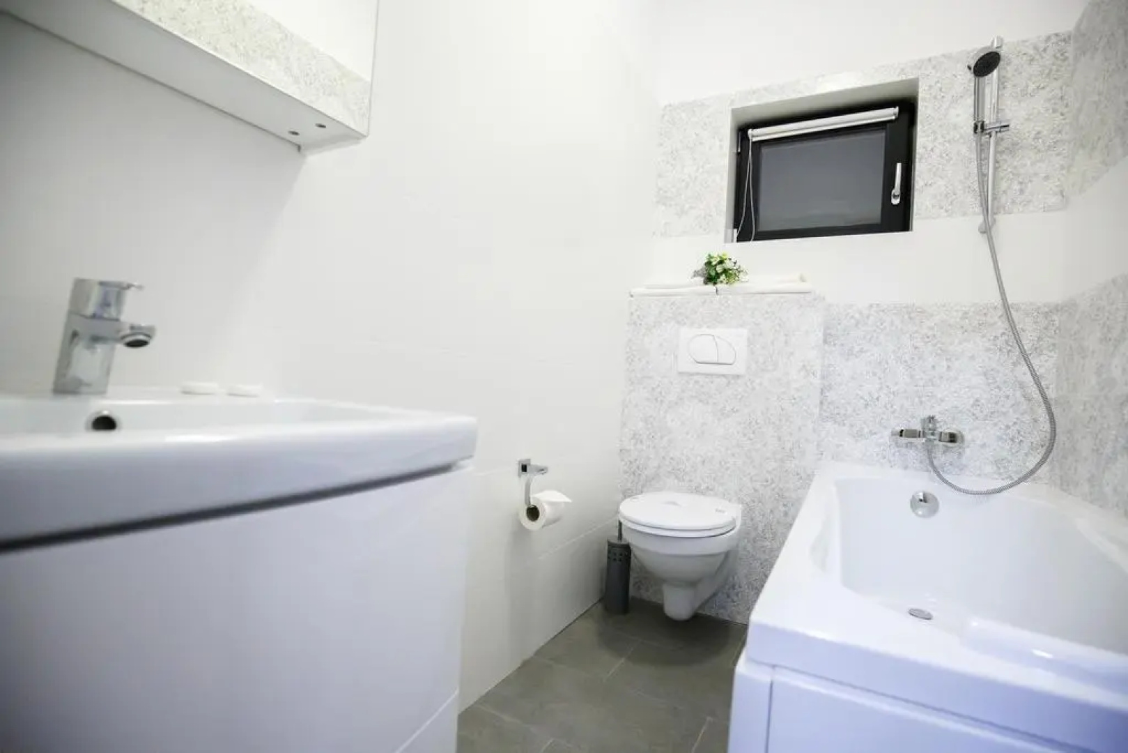 Metropolitan Iassium Luxury Suites