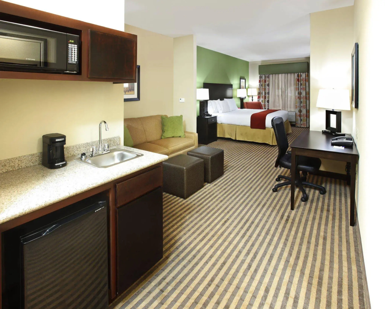 Holiday Inn Express & Suites Maumelle - Little Rock NW by IHG