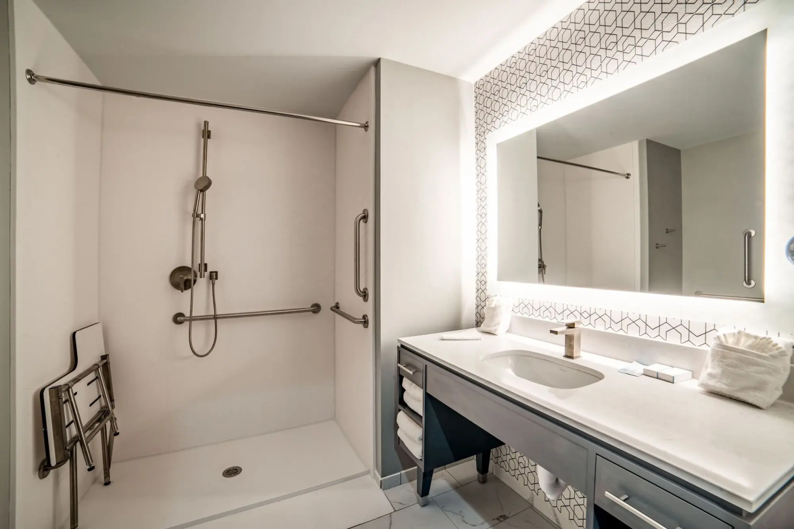 Everglades Adventures Hotel Suites by Ivey House