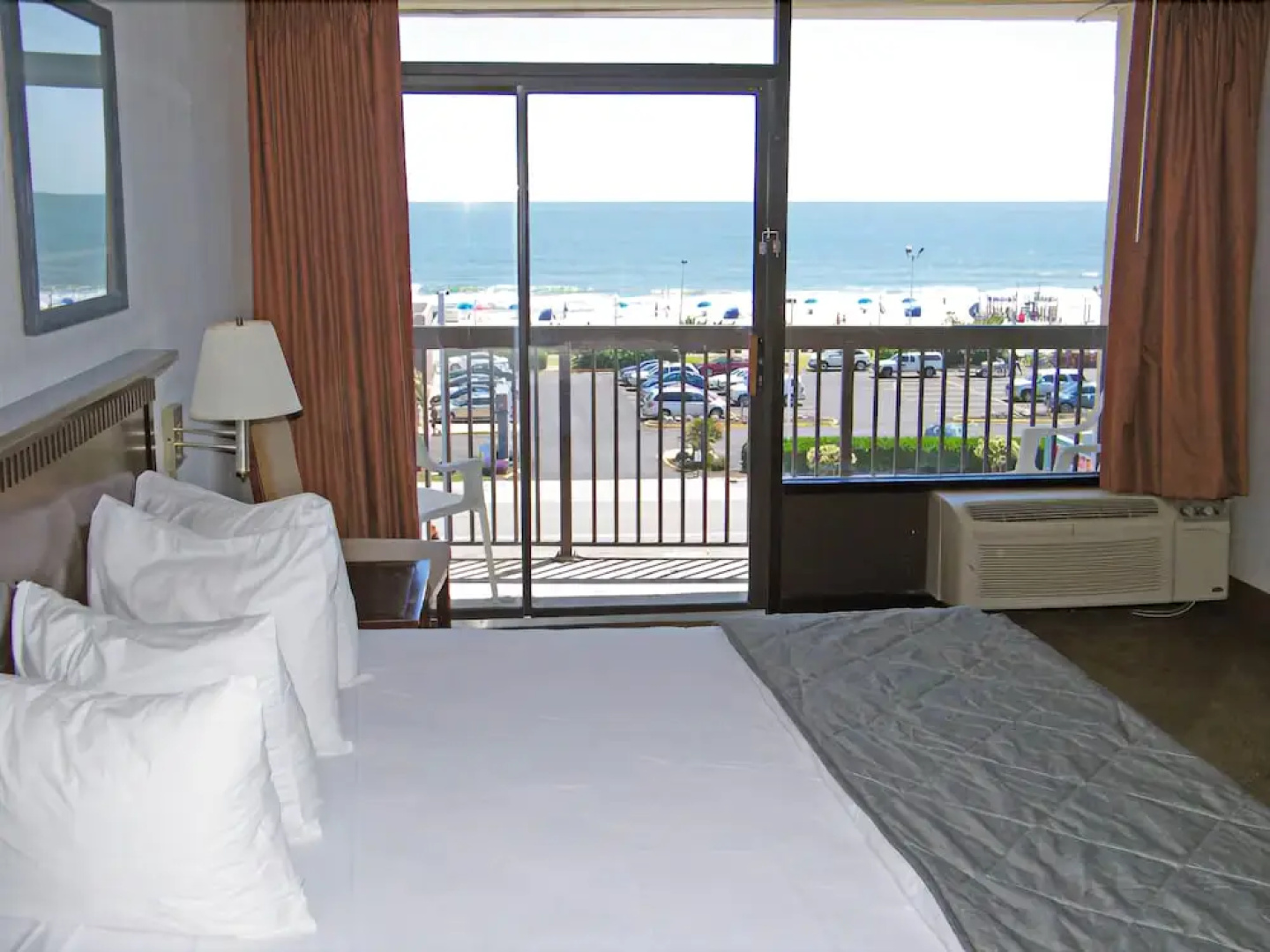 Neptune Park Inn