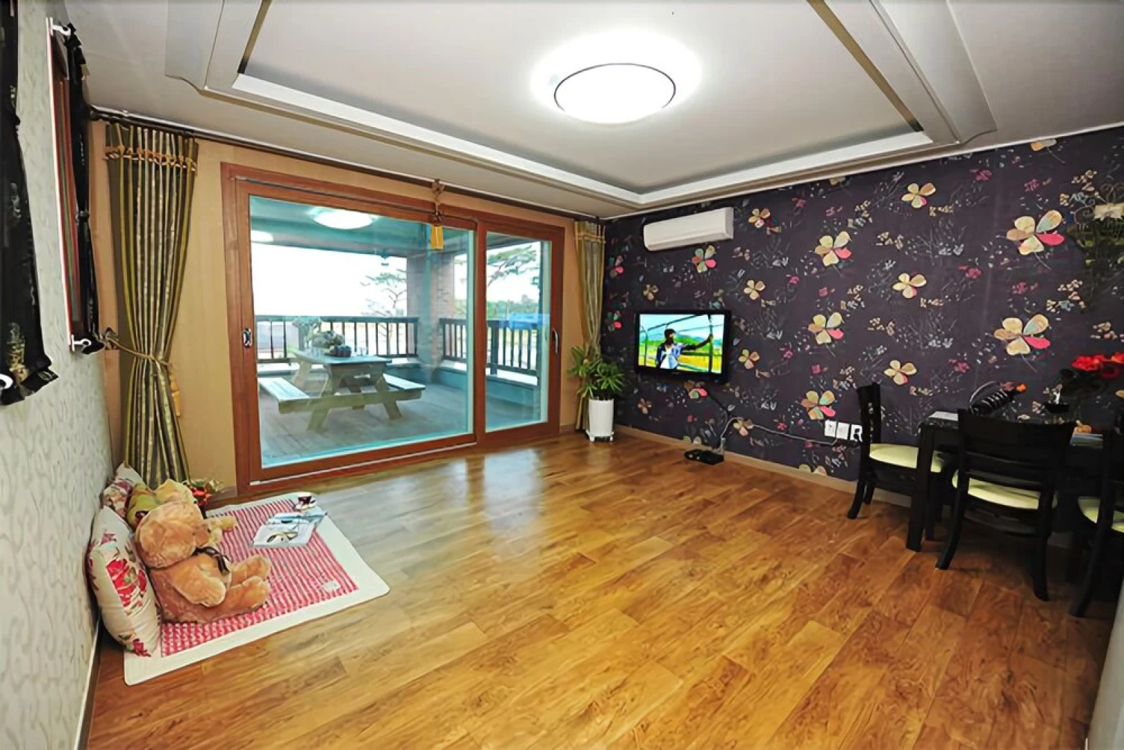 Yeongdeok Green Garden Pension