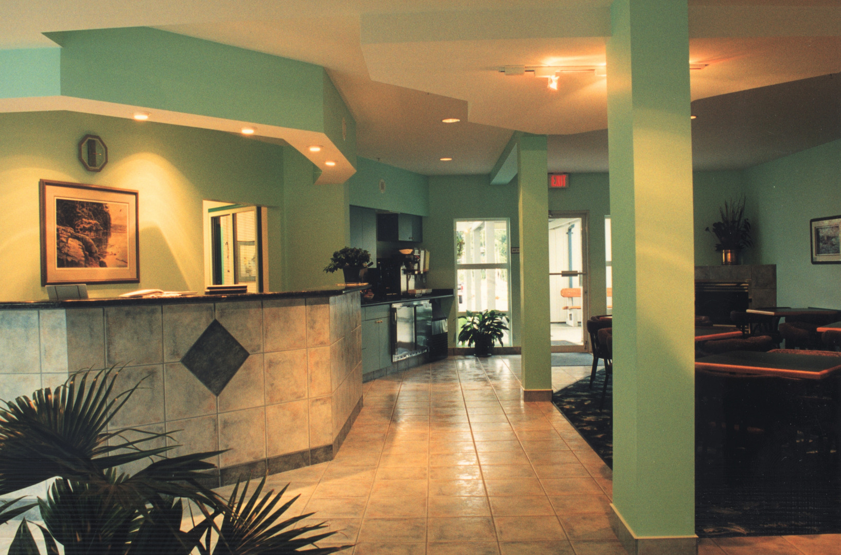 Quarterdeck Inn Port Hardy