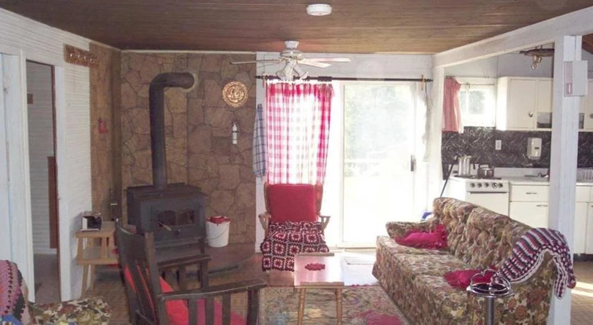 Mowat Landing Cottages