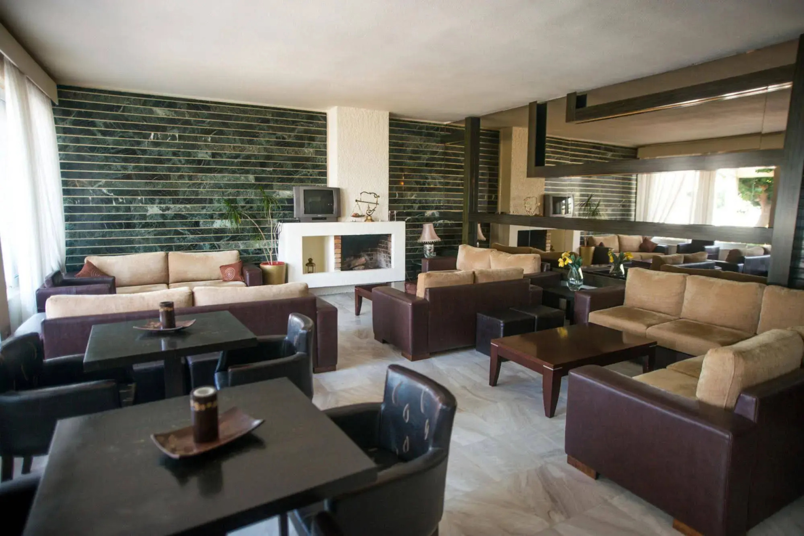 Hotel Plaza