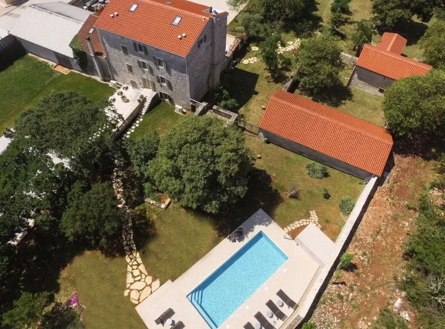 Tranquil Getaway With Shared Pool in Bale