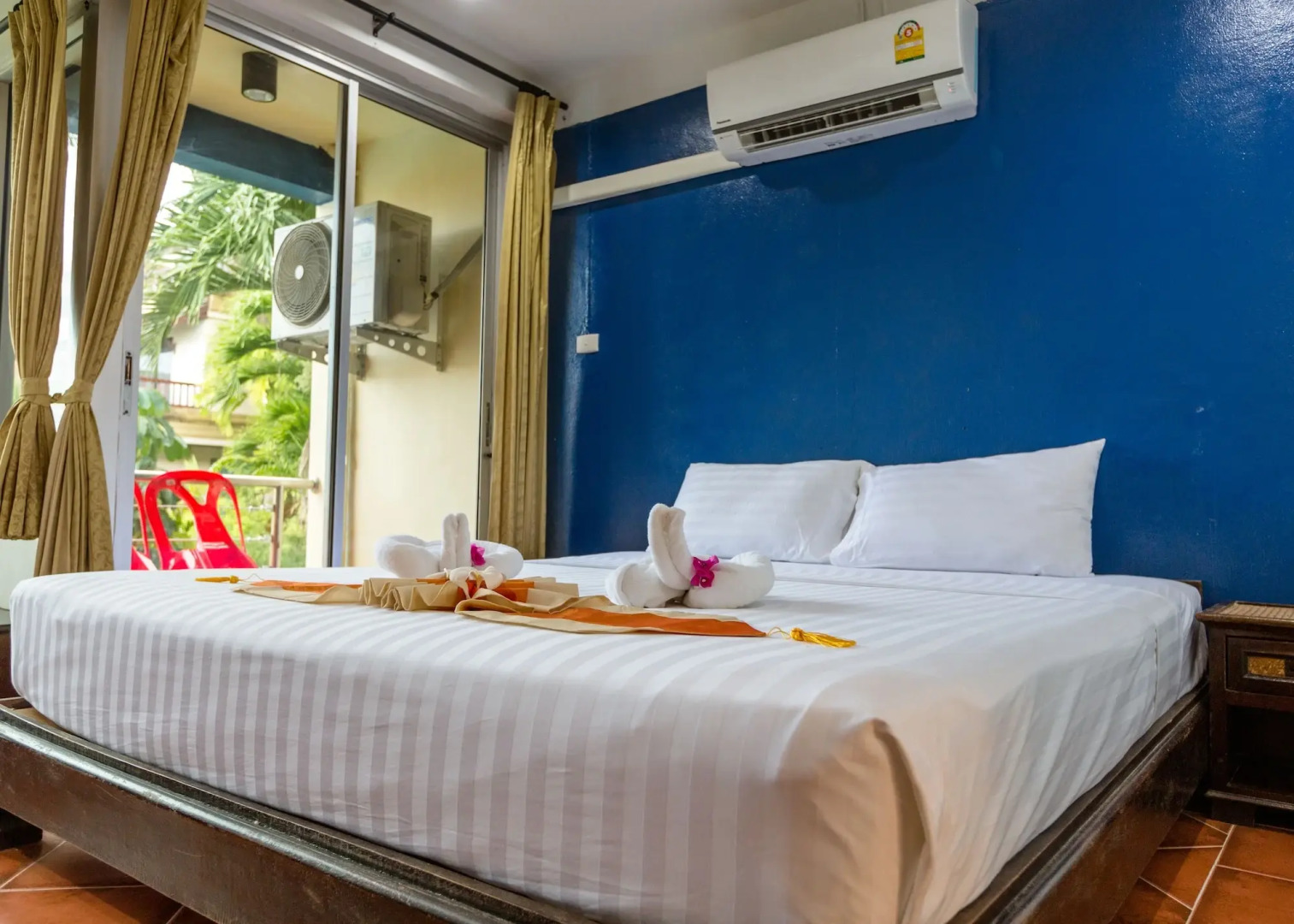 Отель Porterhouse Beach