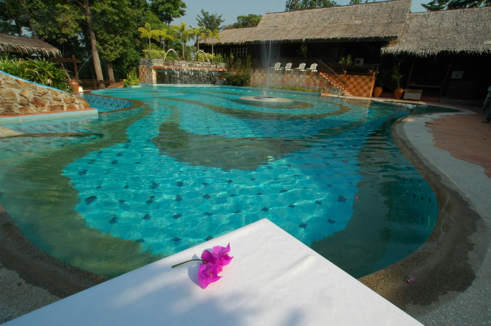 Kampung Tok Senik Hotel