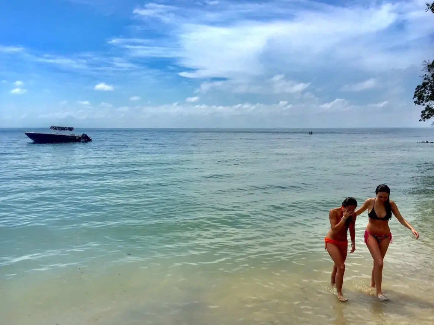 Media Luna Hostel Baru