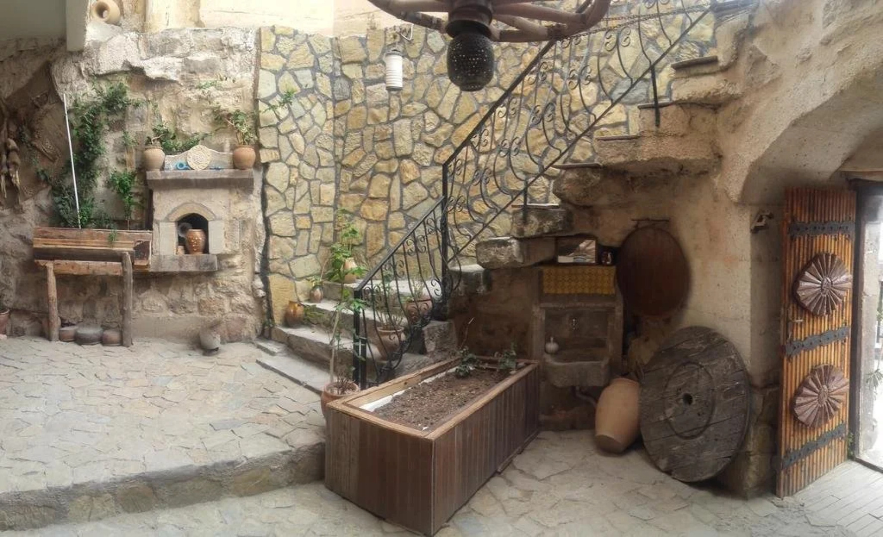 Uchisar Cave Pansion