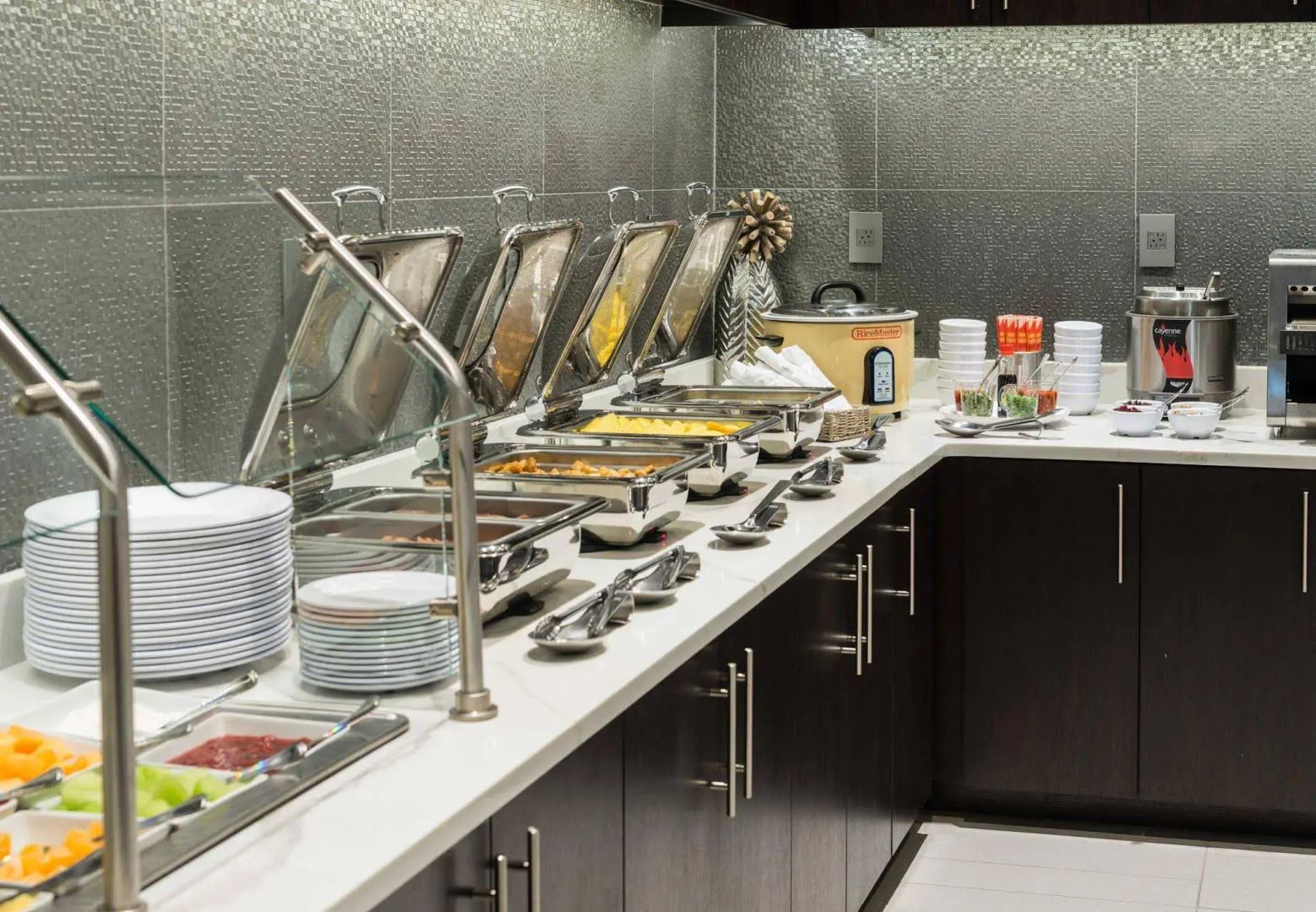 Courtyard by Marriott Edgewater NYC Area