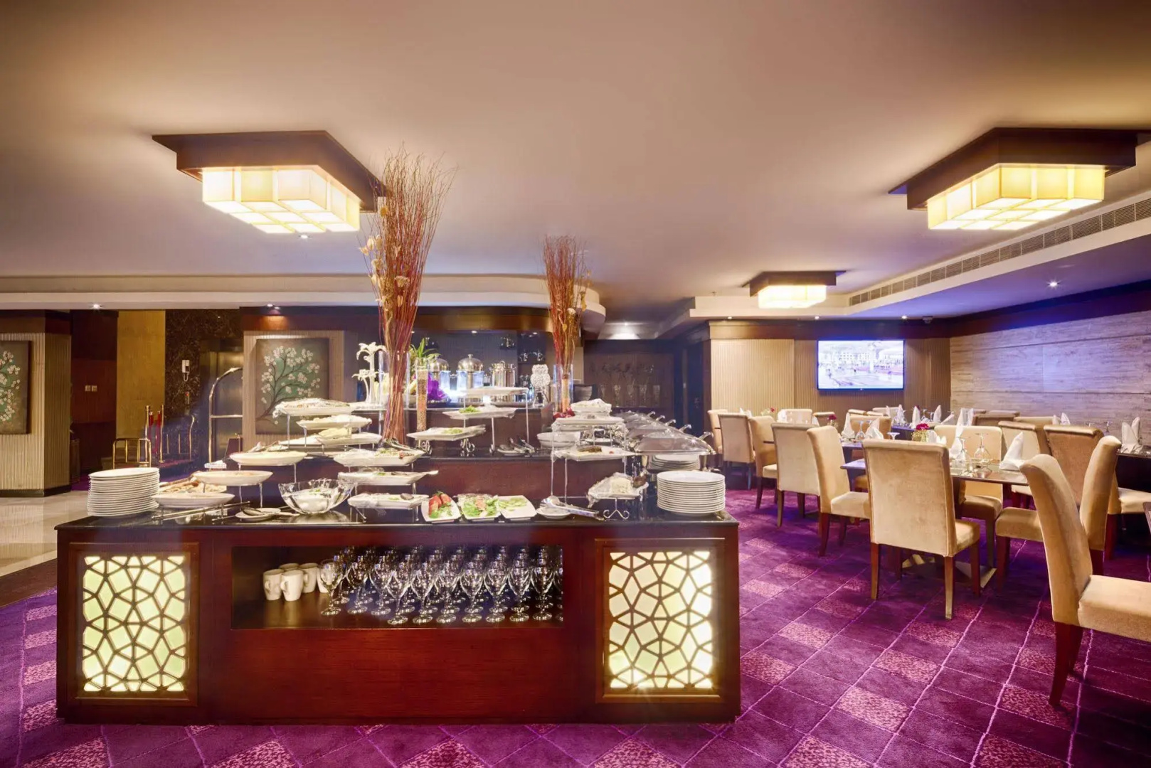 Lavona Hotel