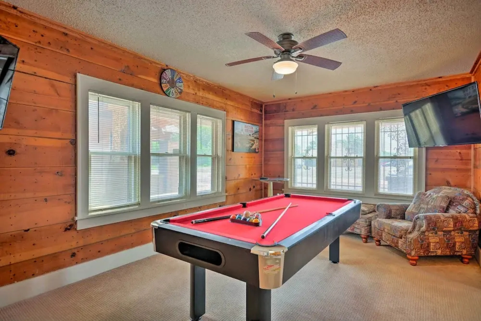 Inviting Lubbock Home > 1 Mi to Downtown