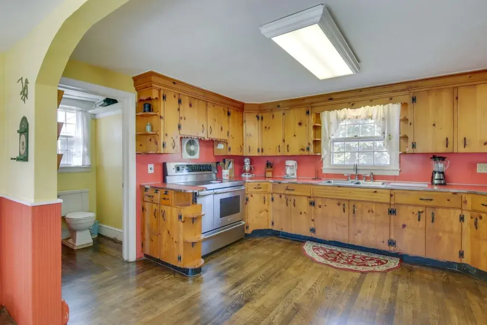 Chincoteague Home w/ Pool - Walkable Location!