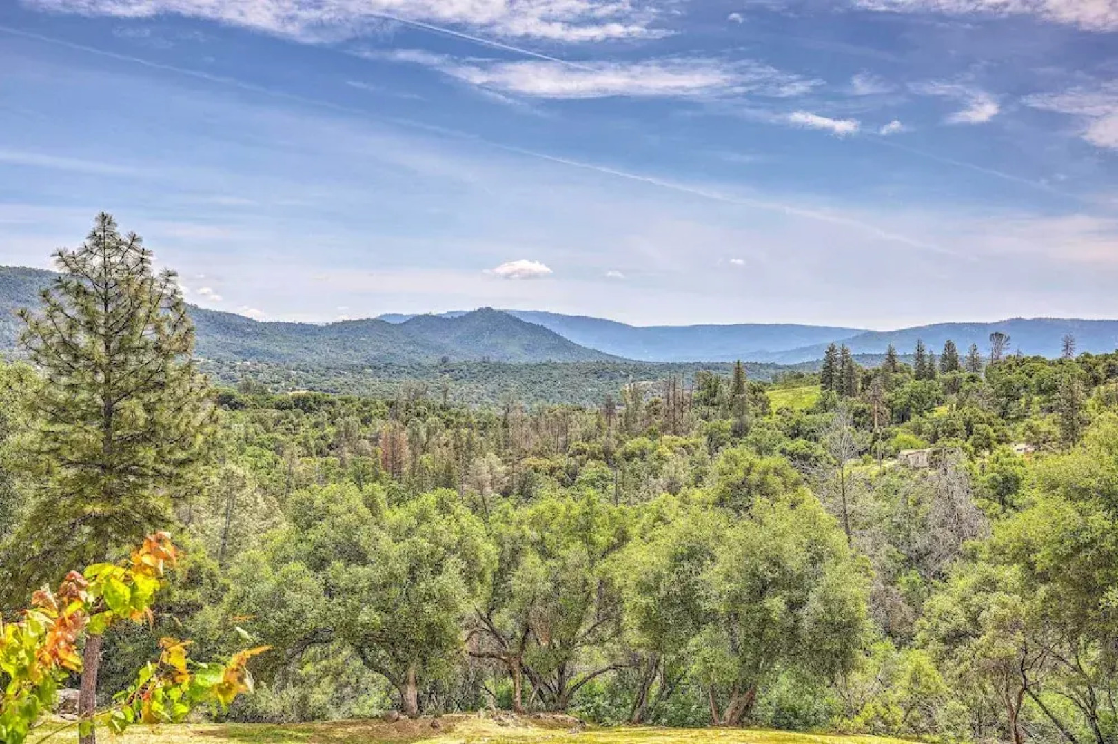 Romantic Yosemite/bass Lake Retreat w/ Mtn Views!