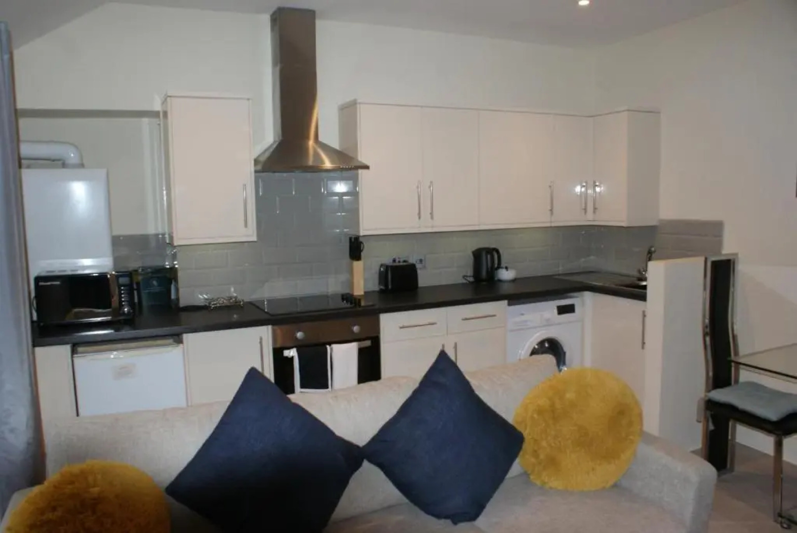 Coastal City Rooms - Uplands