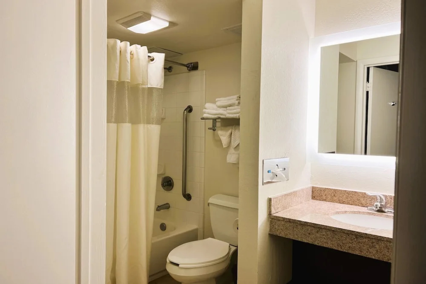 Wingate By Wyndham Atlantic City West