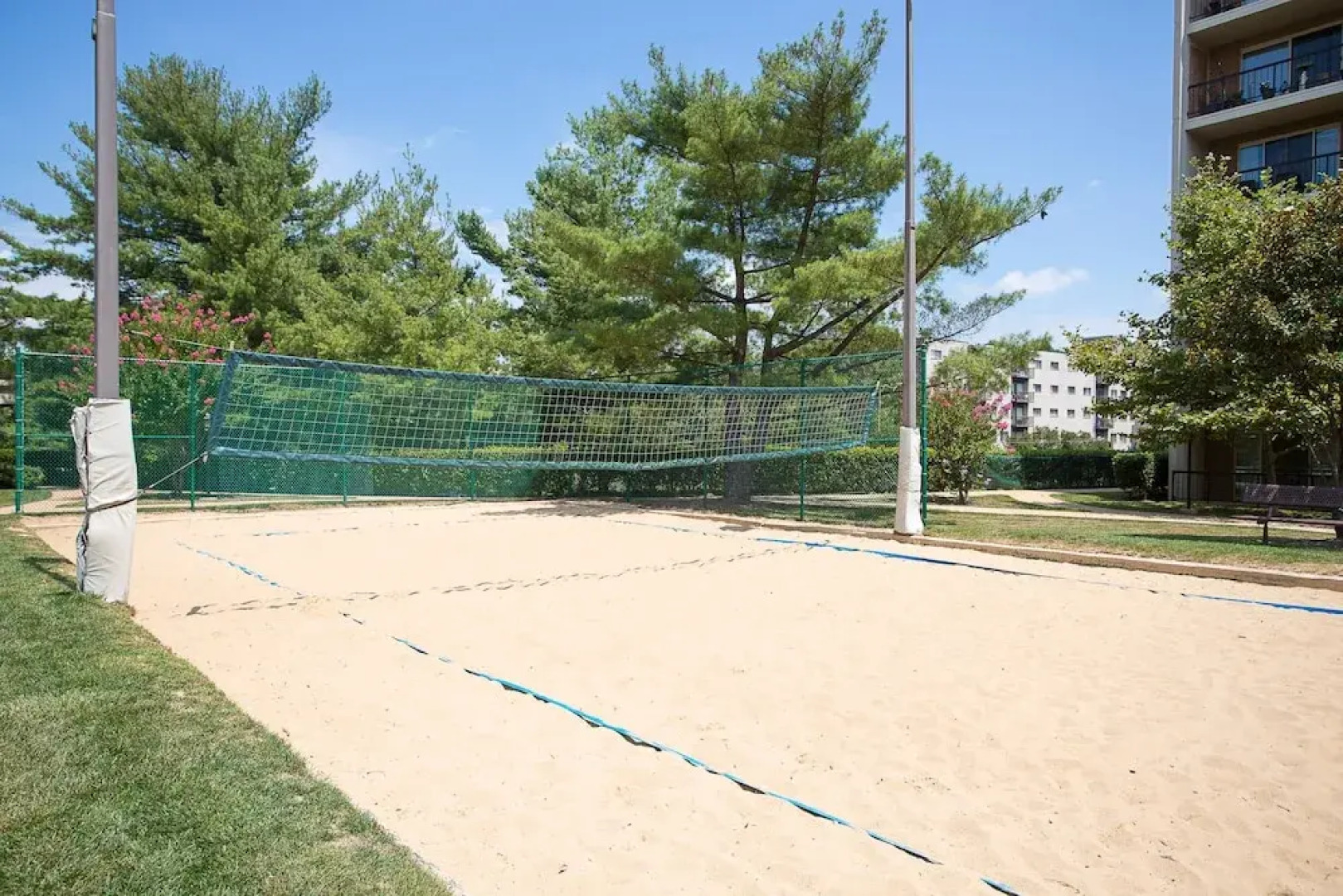 Oakwood Falls Church