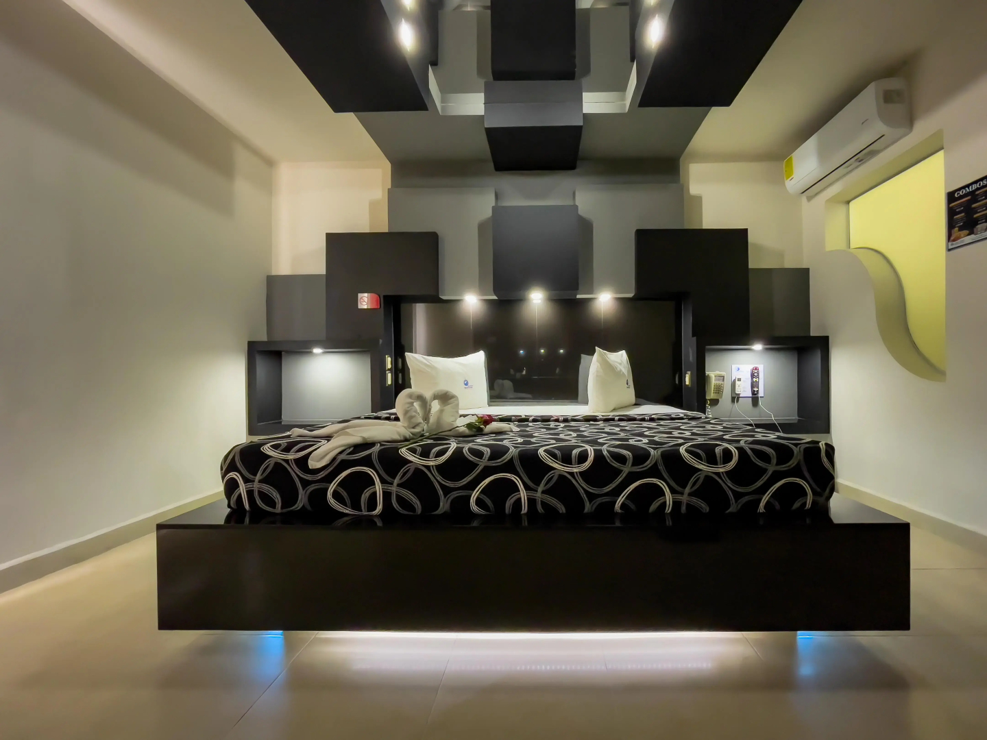 Auto-Hotel Mediterraneo