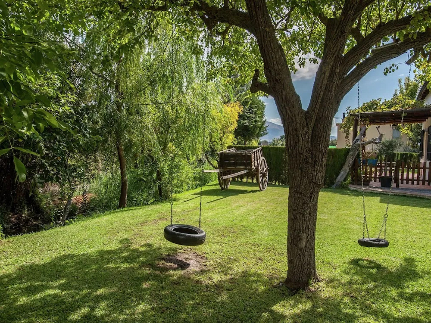 Rustic Cottage in El Padul With Swimming Pool