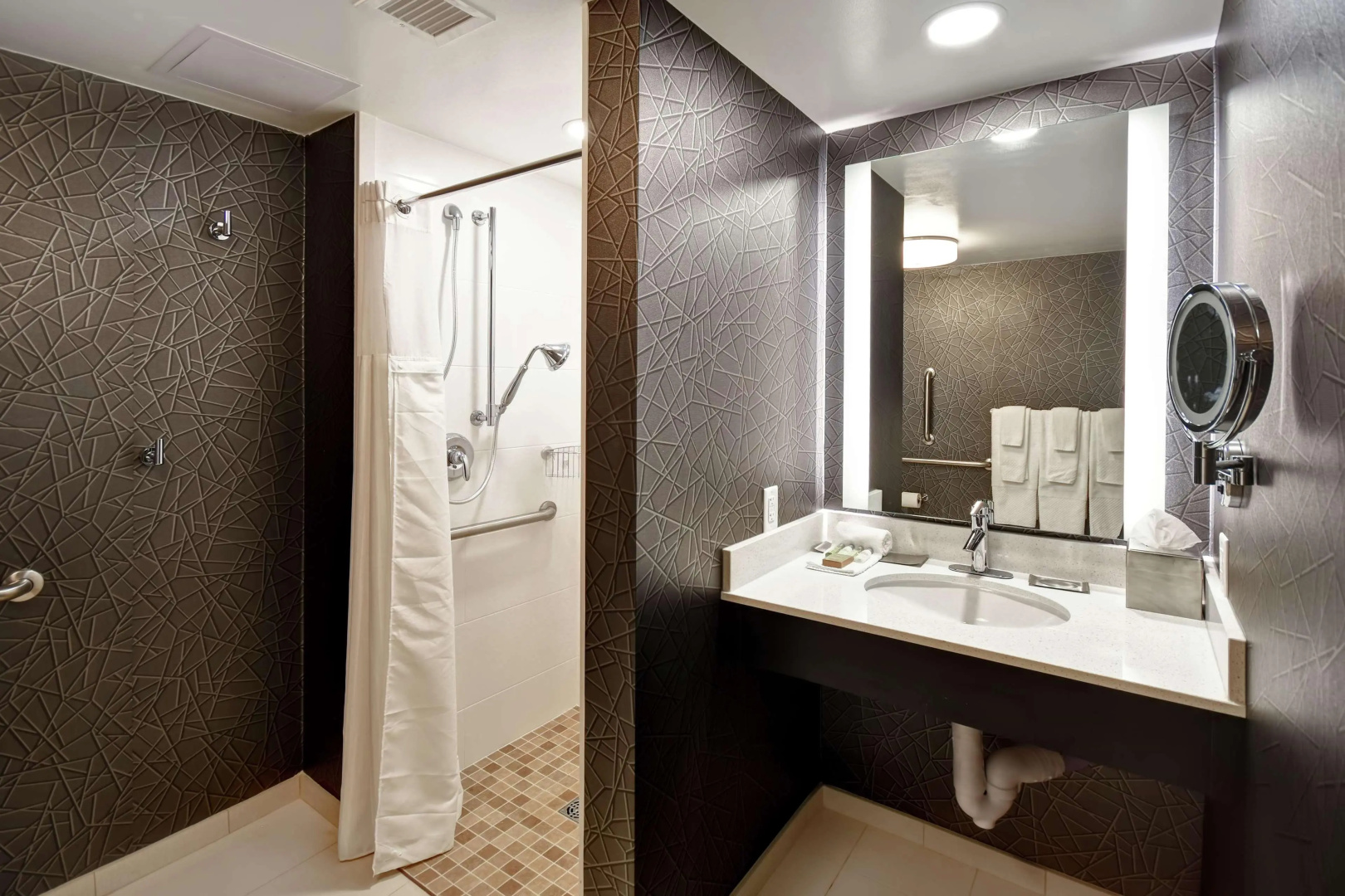 DoubleTree by Hilton Deadwood at Cadillac Jack's