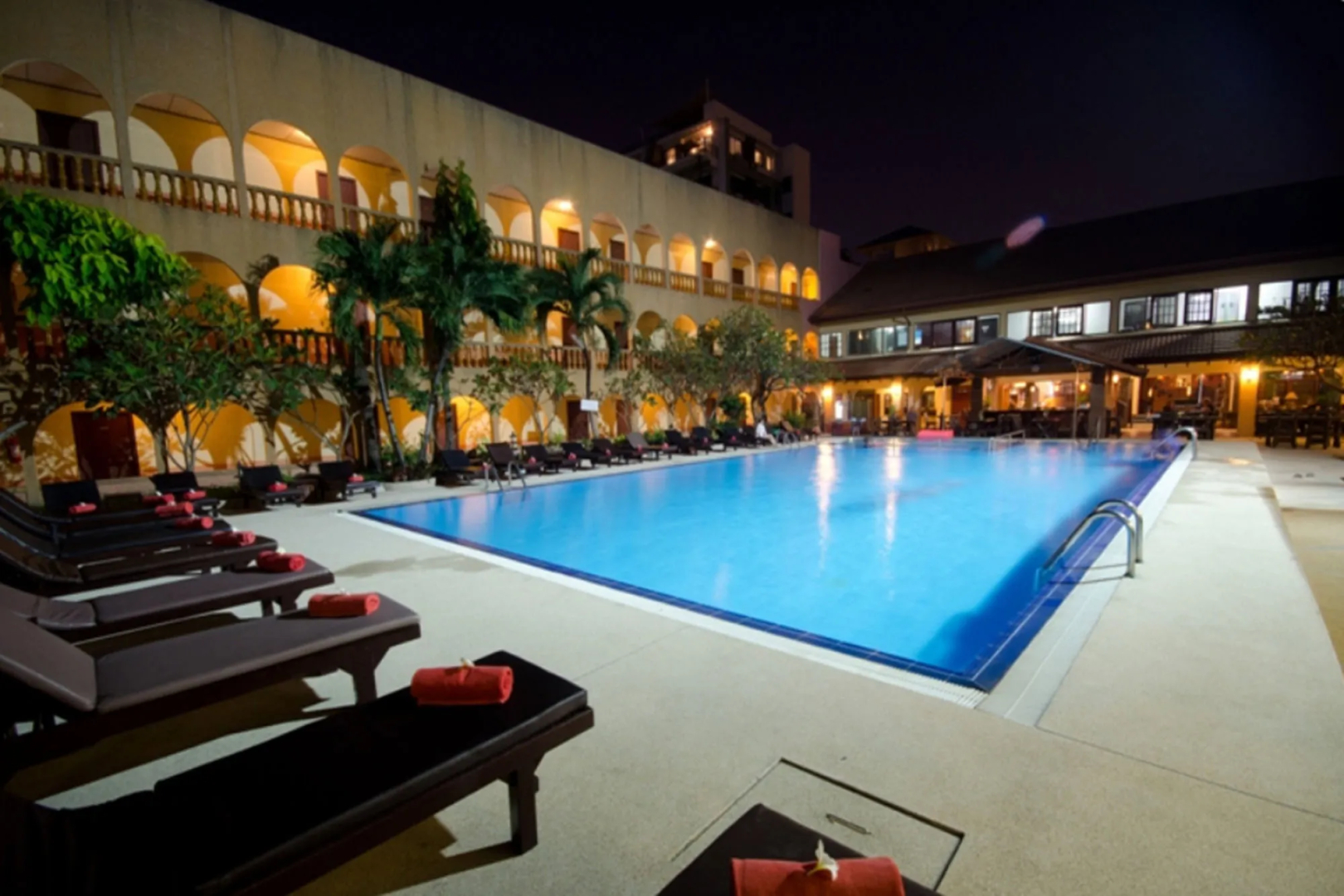 S Lodge Pattaya (formally known as Sabai Lodge)